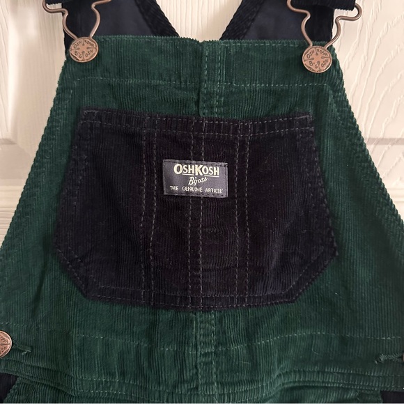 Size 4T OshKosh Toddler Soft Navy and Green Corduroy Overalls - Picture 6 of 7